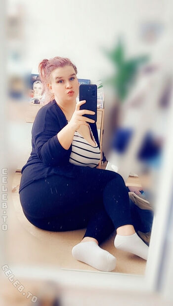 Full leaked Sophieschmande private photo