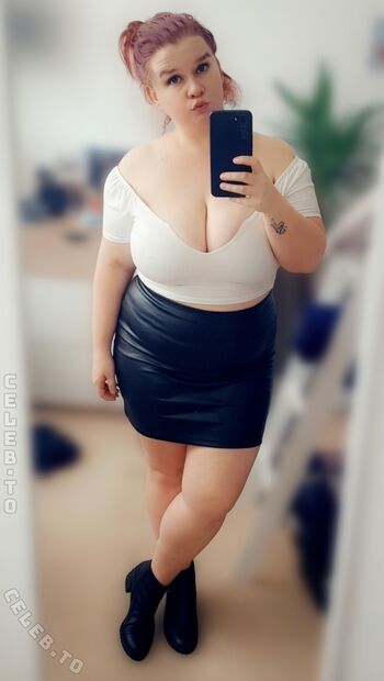 Full leaked Sophieschmande private photo