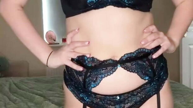 Full leaked Sophiesinx private photo