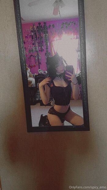 Full leaked Spicy emo  page private photo