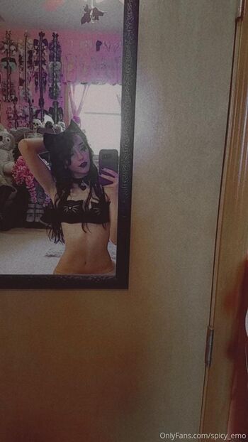 Full leaked Spicy emo private photo