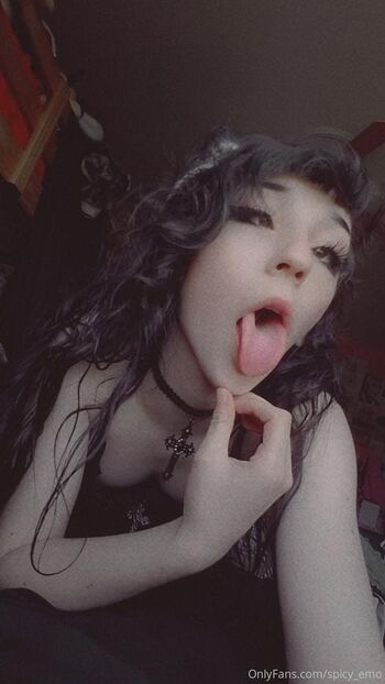 Full leaked Spicy emo private photo