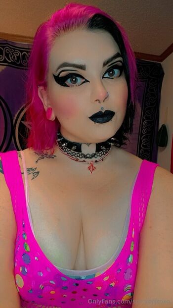 Full leaked Spicybrixoxo private photo