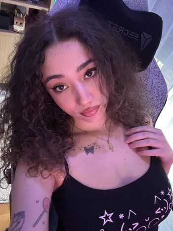 Full leaked Spicyhoney private photo