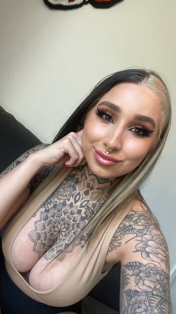 Full leaked Split tongue bri  page private photo
