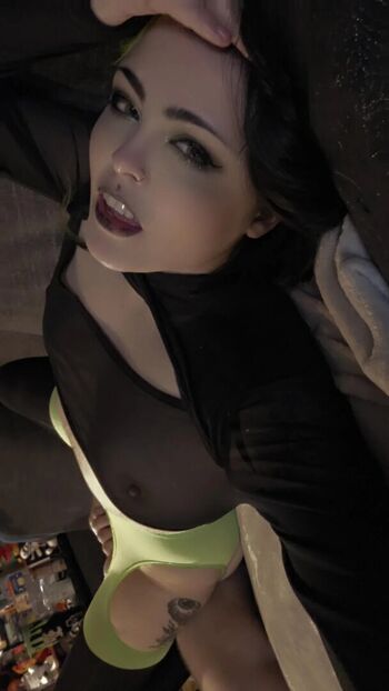 Full leaked Spookshowbebe private photo