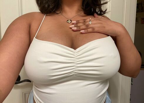 Full leaked Spookyshah private photo
