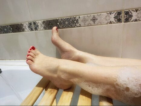 Full leaked Squirrel paws private photo