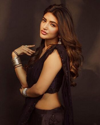 Full leaked Sree leela private photo