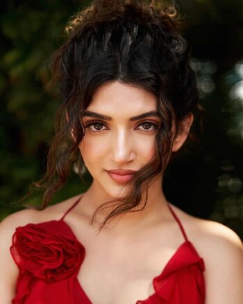 Full leaked Sree leela private photo