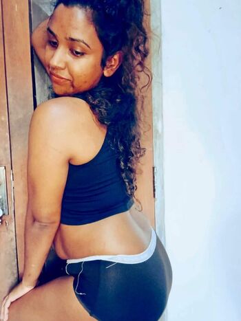 Full leaked Sri lanka private photo