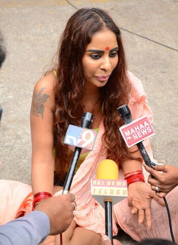 Full leaked Sri reddy private photo