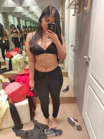Full leaked Srishti sharma private photo