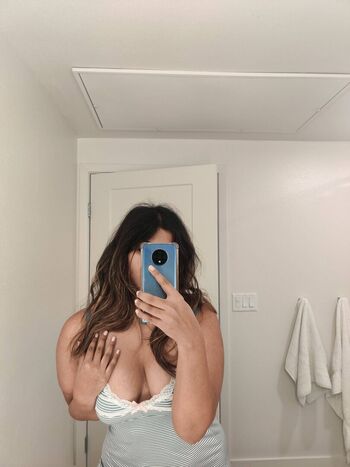 Full leaked Srishti sharma page private photo