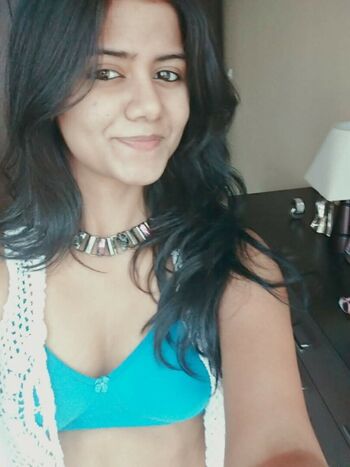 Full leaked Srishti sharma page private photo