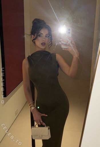 Full leaked Sssniperwolf  page private photo