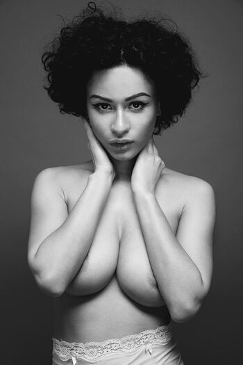Full leaked Stacy bloom private photo