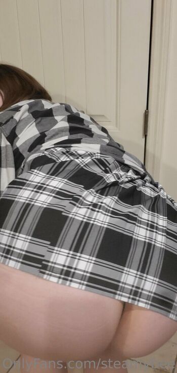 Full leaked Steamybee private photo