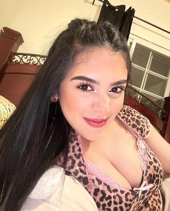 Stefany Mendoza
