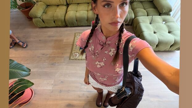 Full leaked Steph mandich page private photo