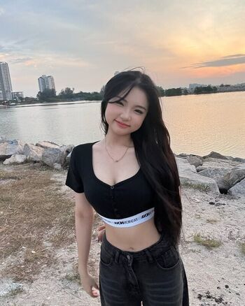 Full leaked Stephanie chua page private photo