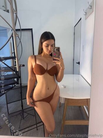 Full leaked Stephanieh bed page private photo