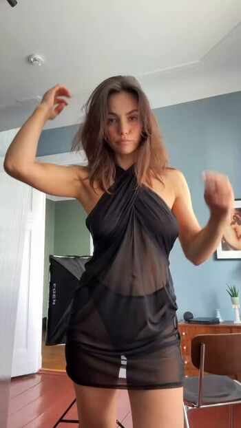 Full leaked Stepowska private photo