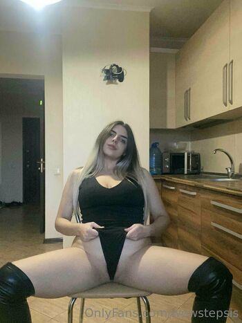 Full leaked Stepsis private photo