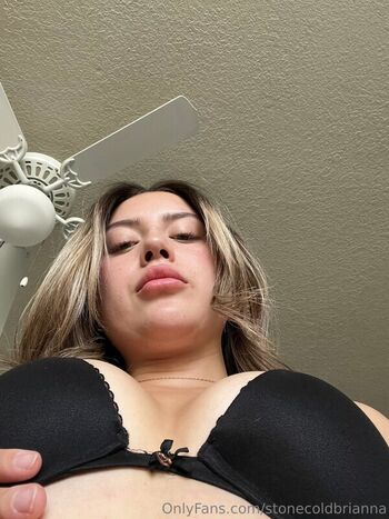 Full leaked Stonecoldbrianna private photo