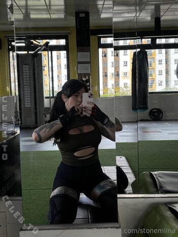 Full leaked Stonemlina page private photo