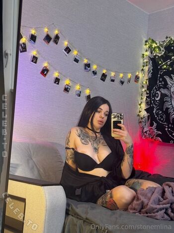 Full leaked Stonemlina page private photo
