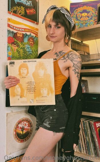 Full leaked Stoneyghostkitten private photo