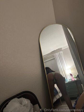 Full leaked Stormidayy page private photo