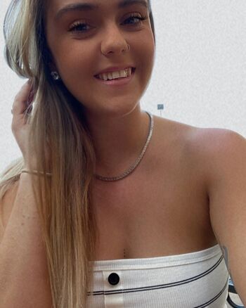 Full leaked Stormie private photo