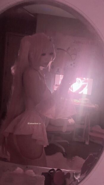 Full leaked Strawbarizz private photo