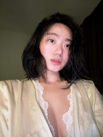Full leaked Strawbeary th private photo