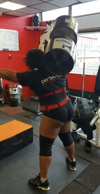 Full leaked Strongwomen private photo