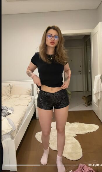 Full leaked Su balci private photo