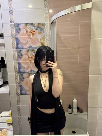 Full leaked Su ga r ik private photo