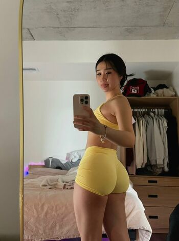 Sua Lee