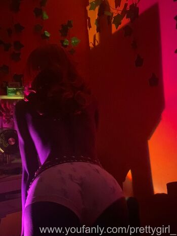 Full leaked Succubus private photo