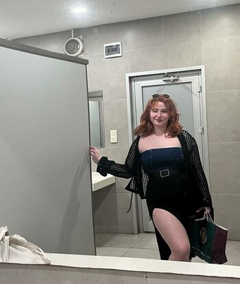 Full leaked Sude elmas private photo