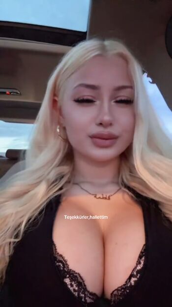 Full leaked Sudemathers private photo