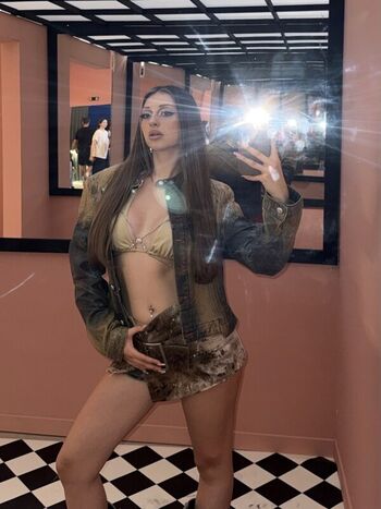 Full leaked Sueda uluca private photo