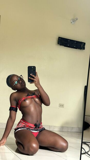 Full leaked Suga antz private photo