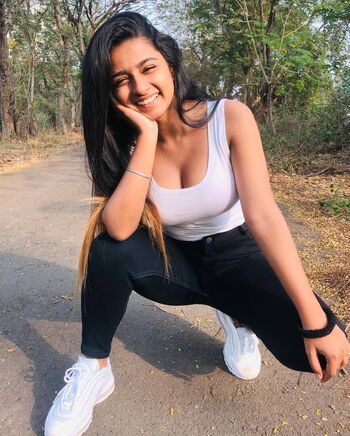 Full leaked Suhana khan page private photo