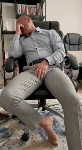 Full leaked Suitbulgencakes private photo