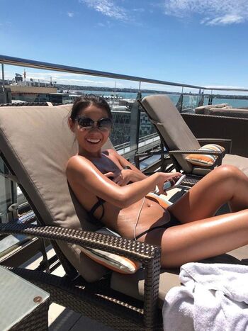 Full leaked Sun lover private photo