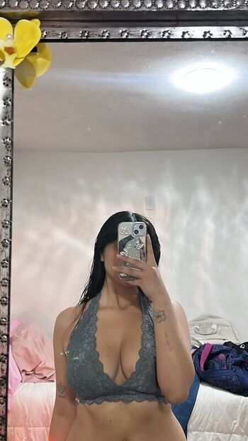 Full leaked Sun zuunl private photo