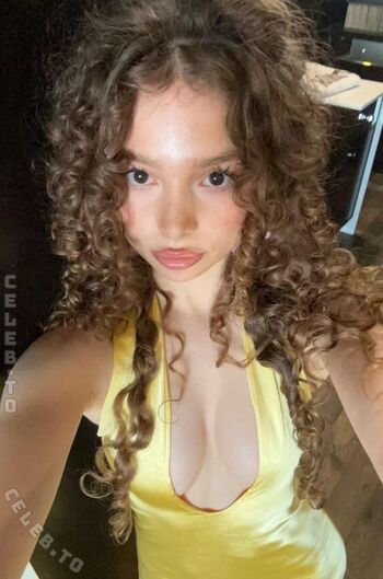 Full leaked Sunday kalogeras private photo